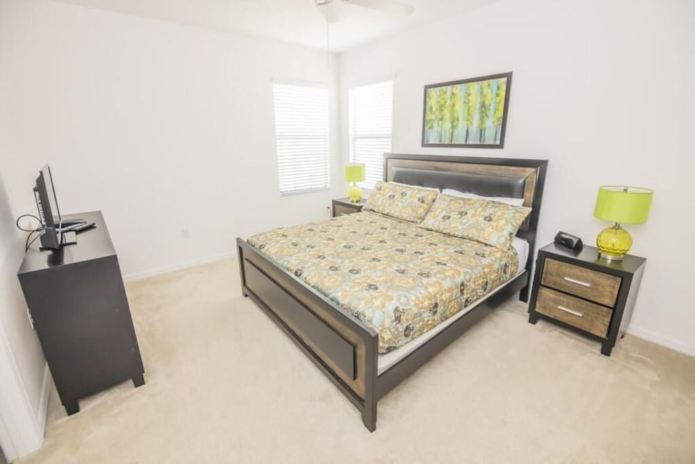 Фото Elegant Providence Resort Pool Home