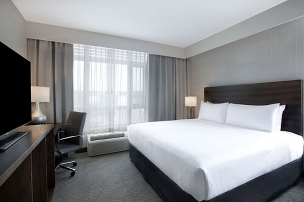 Фото Great Blue Heron Hotel