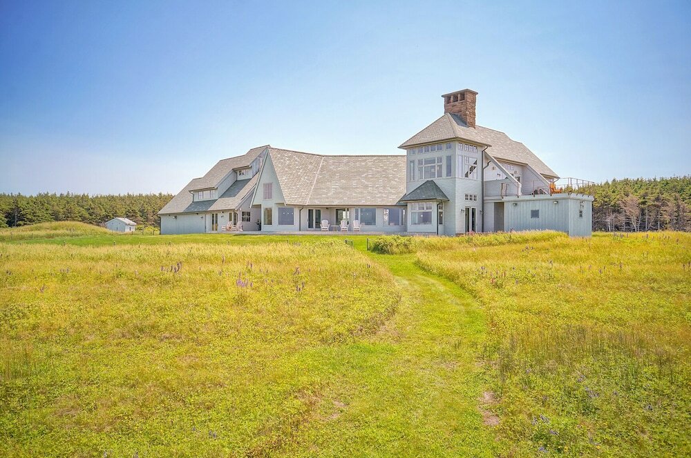 Фото 45 Steps - The Culinary Beachside Inn