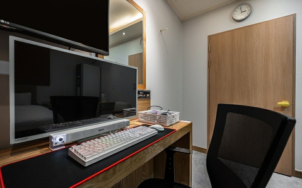 Фото Suwon Station Zavolle