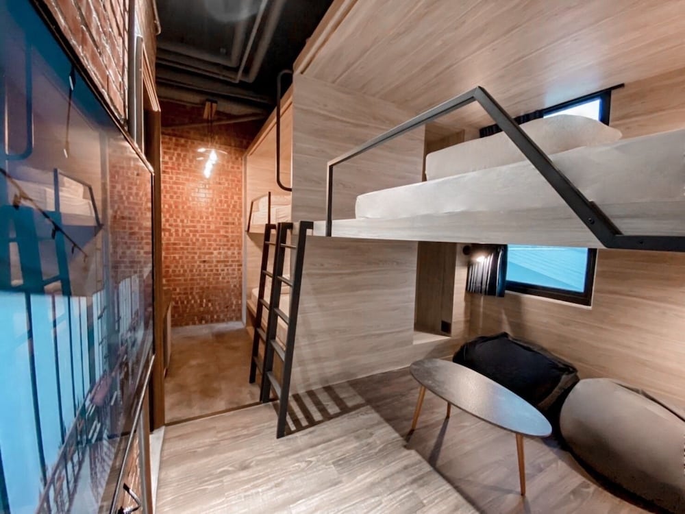 Фото Oinn Hotel & Hostel Chiayi