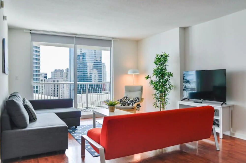 Фото Luxury Apartments W Pool & Ocean views