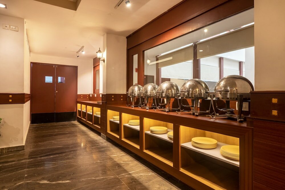 Фото Zip by Spree Hotels Mangala Towers