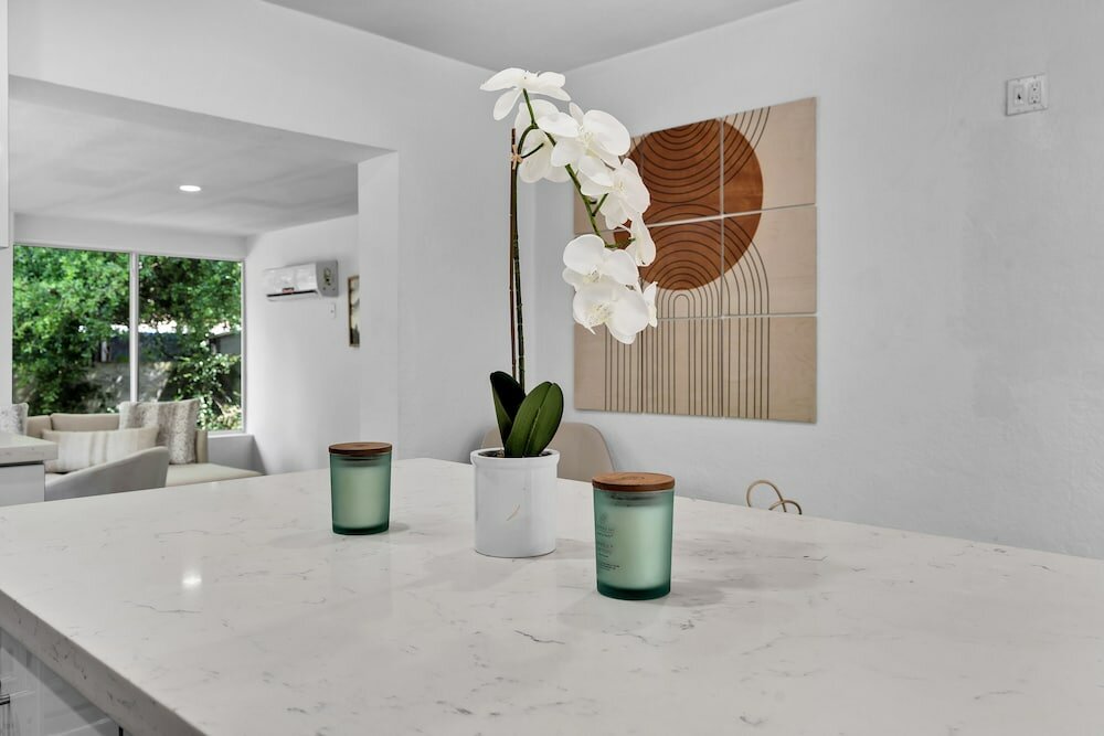 Фото Design District Luxe 3bd Home