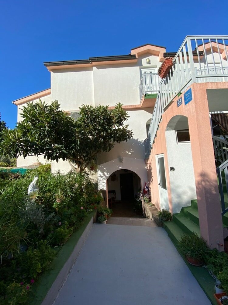 Фото Biljana - 150m From Beach - A1