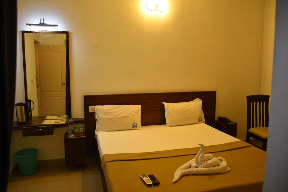 Фото Hotel Jothimani