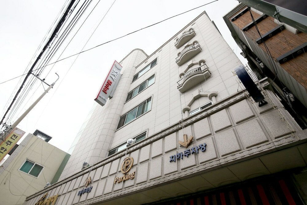 Фото Daejeon Yongjeon Sky