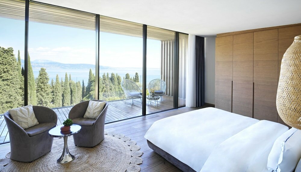 Фото Eden Reserve Hotel & Villas