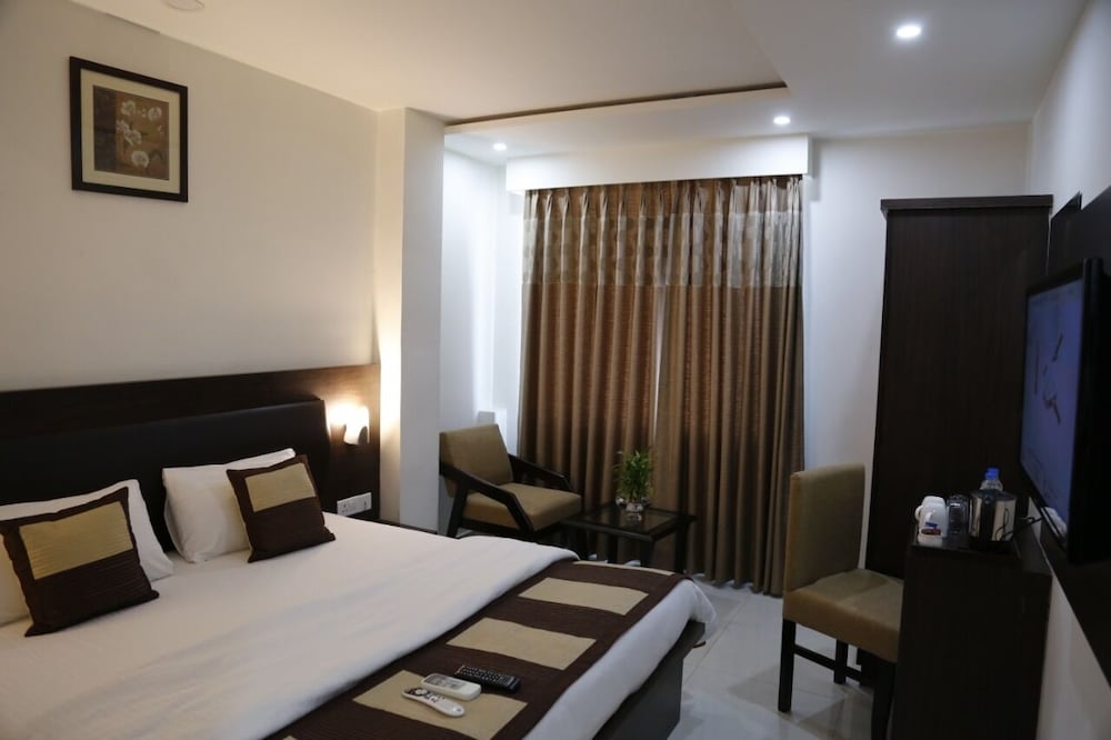 Фото Hotel Krishna by KeyMagics