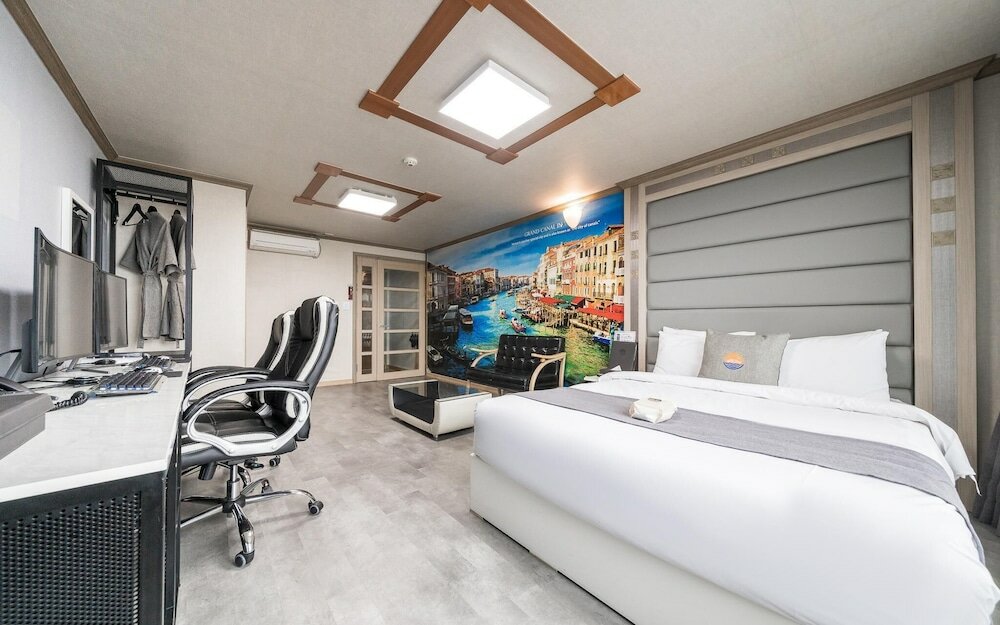 Фото Sokcho Ritz Hotel