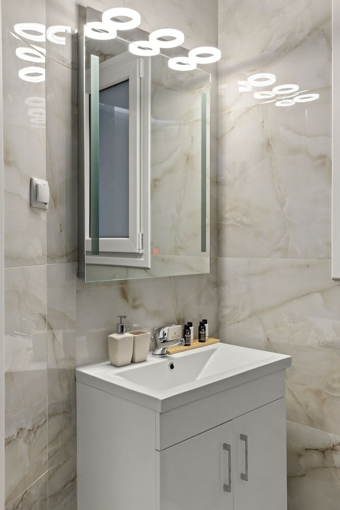 Фото Athens Warehouse Boutique Hotel & Suites