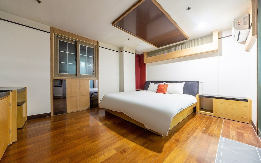 Фото Changwon Jinhae Yongwon Freetel