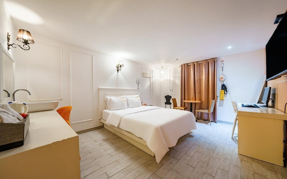 Фото Changwon Sangnam-dong M