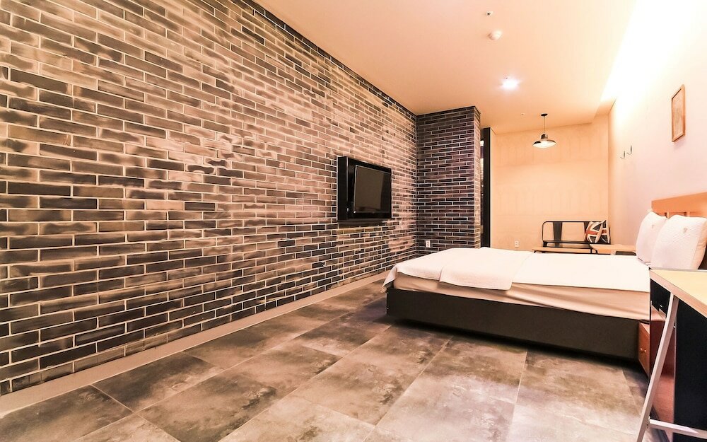 Фото Changwon Masan Ive Hotel