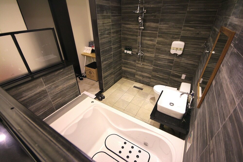 Фото Changwon Masan Ive Hotel