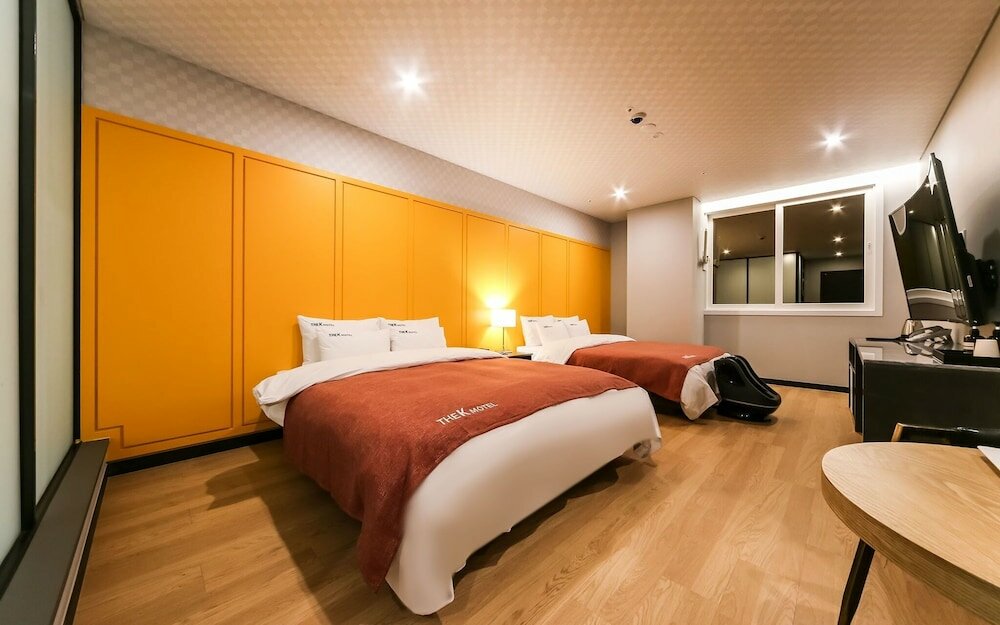 Фото Changwon Jinhae Yongwon Hotel The K