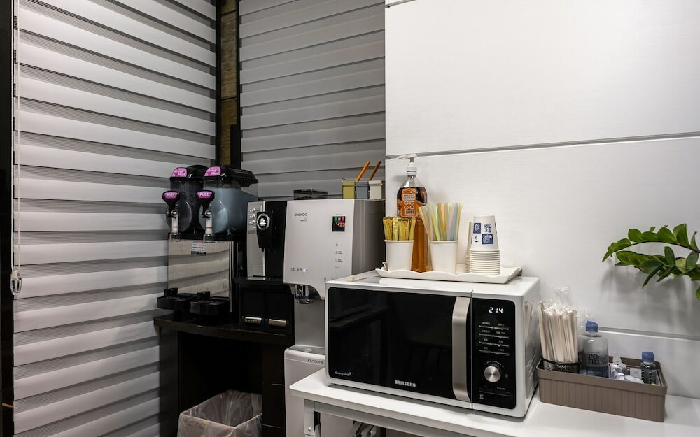 Фото Incheon Black Hole