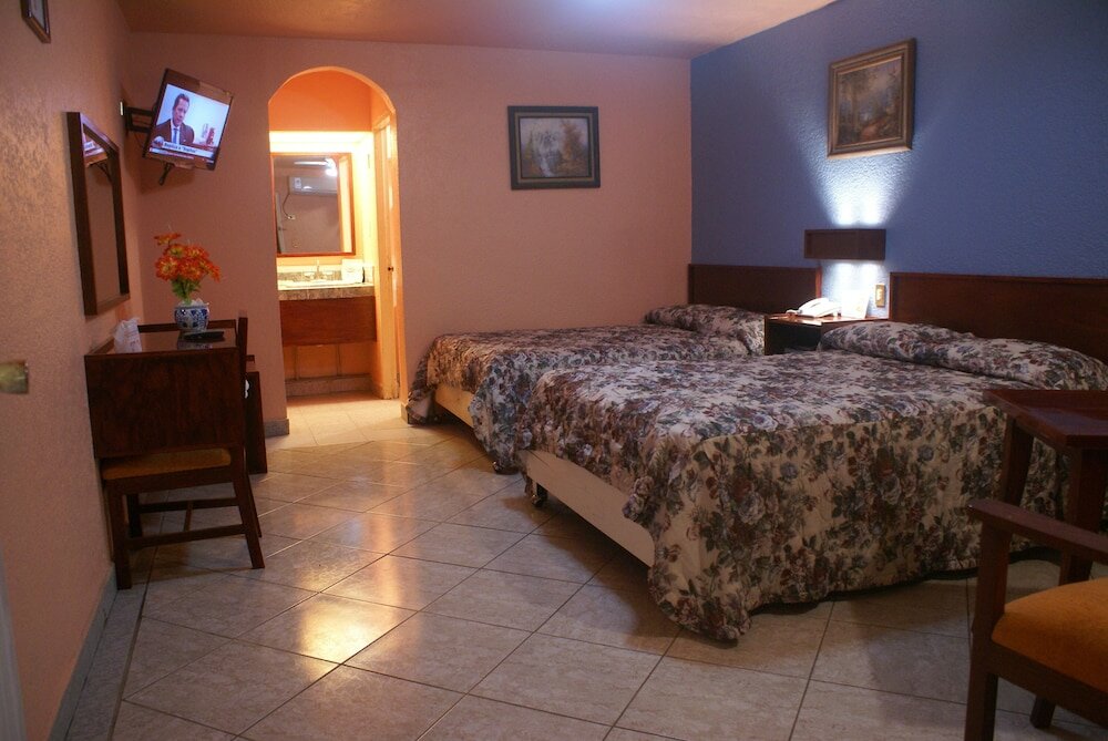 Фото отеля 3