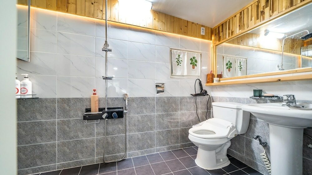 Фото Gyeongju Nenugnam20 Hanok Pension