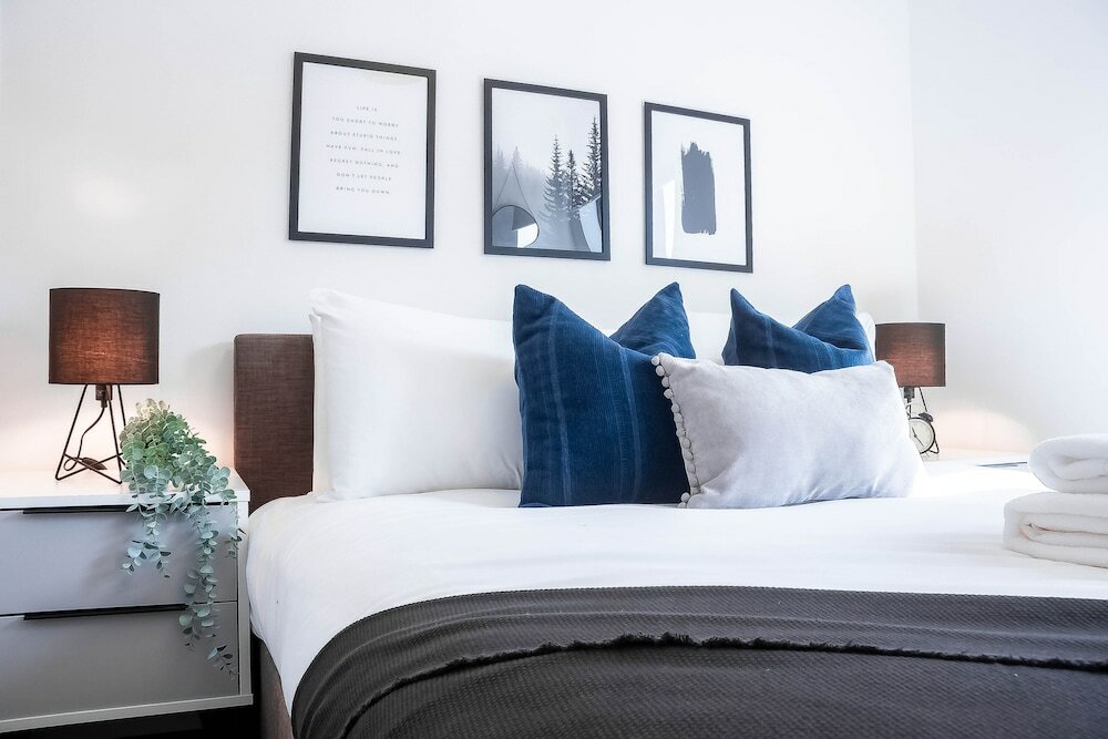 Фото The Interchange Apartment by Opulent