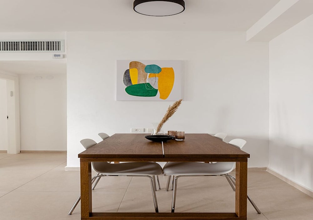 Фото Luxury Apartment Best Location Beach View