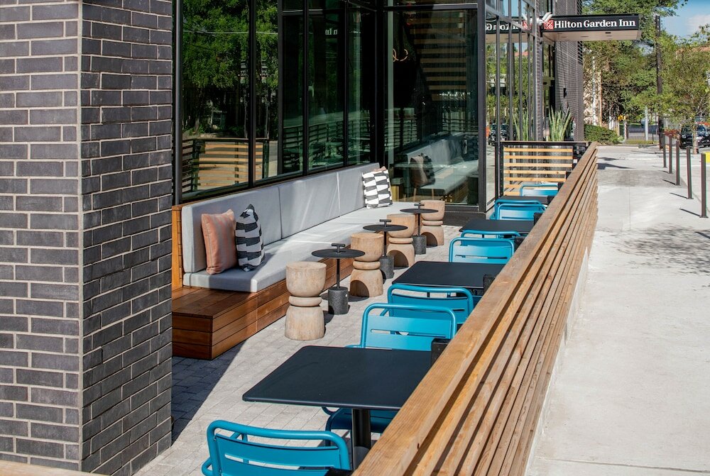 Фото Hilton Garden Inn Austin University Capitol District