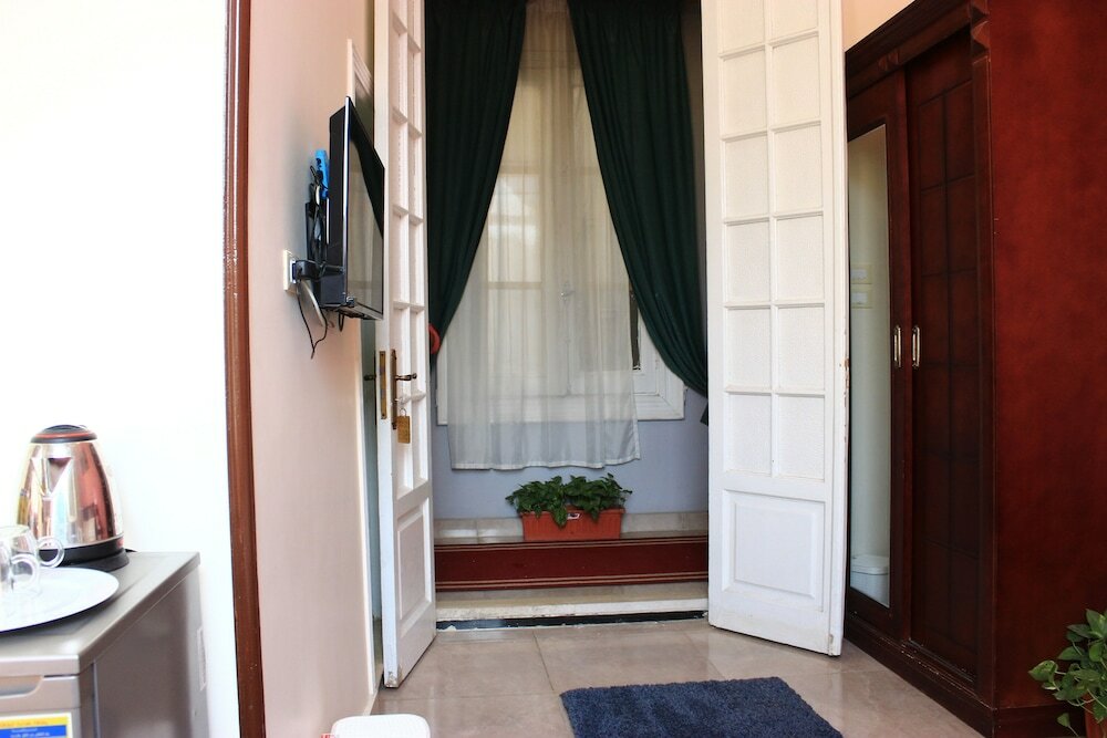 Фото Victory Of Downtown Hotel