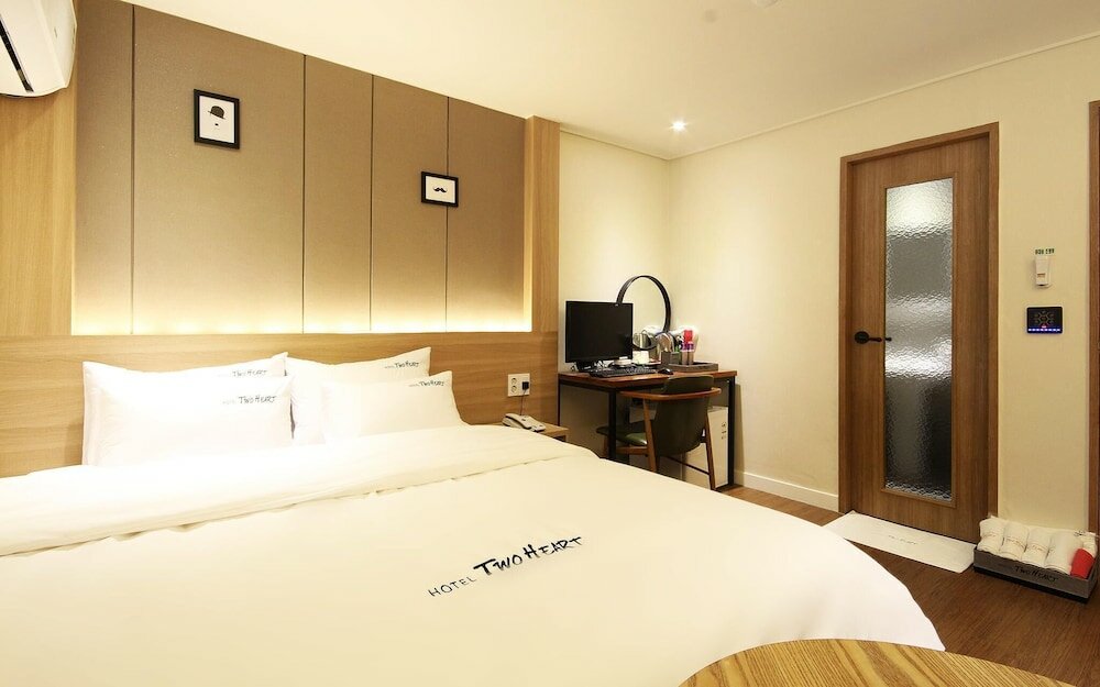 Фото Changwon Jinhae Hotel Two Heart