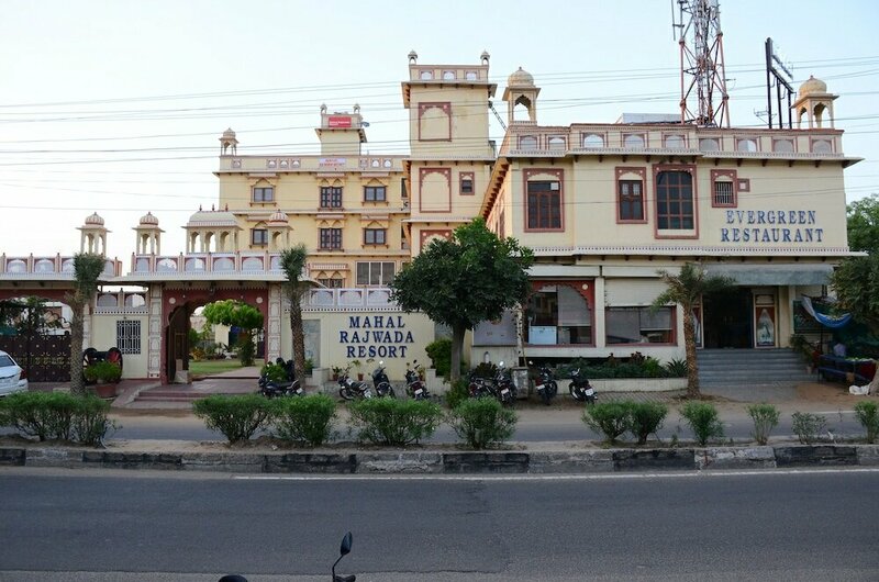 Гостиница Mahal Rajwada Resort