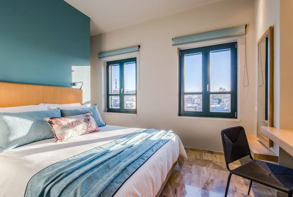 Фото House 8 - Heart of Old Town w Parking