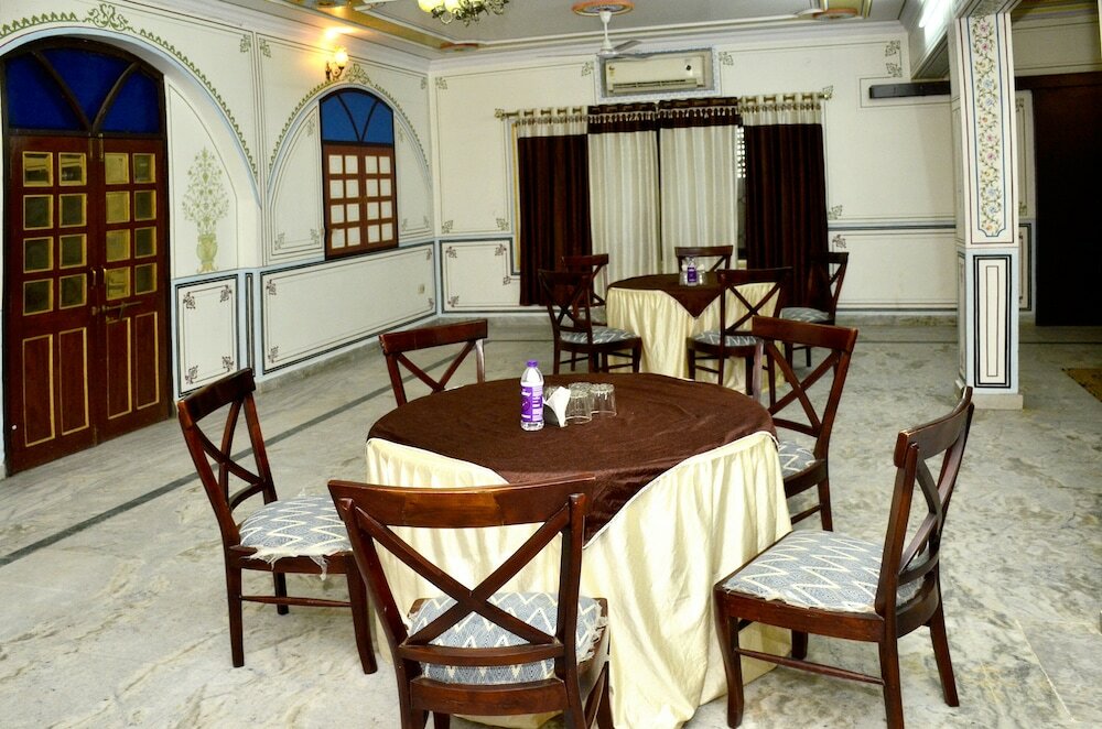 Фото Mahal Rajwada Resort