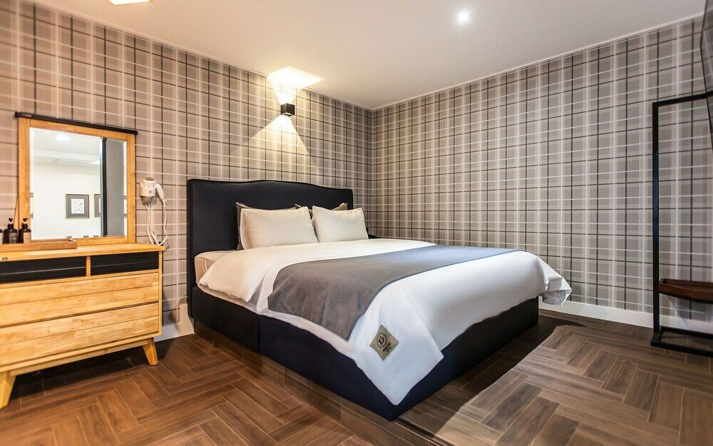 Фото Changwon Jinhae Yongwon Brown Dot Hotel