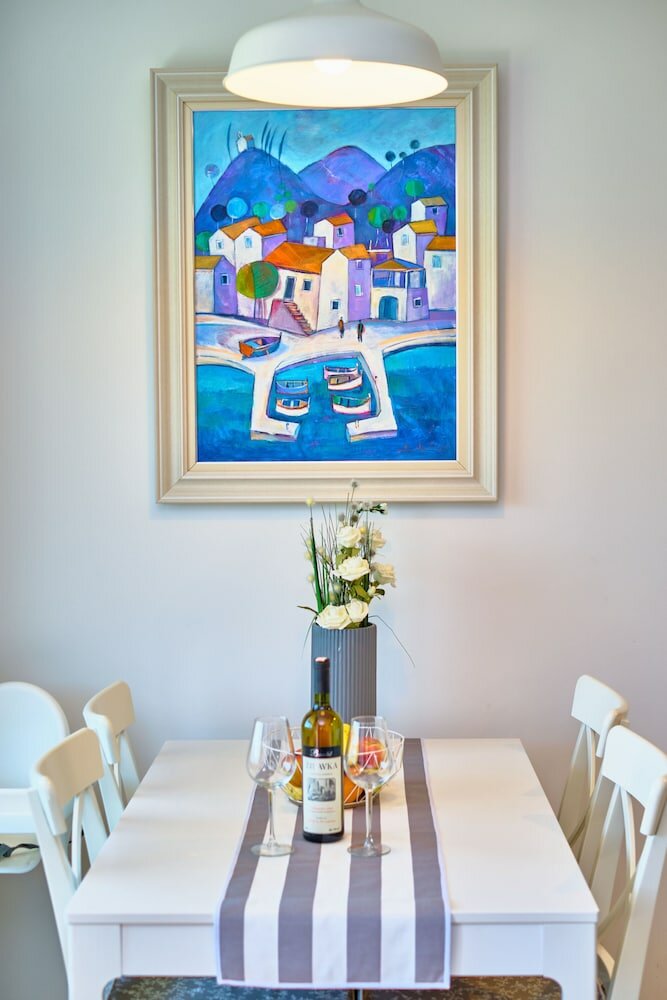 Фото Luxury Seaside Apartment