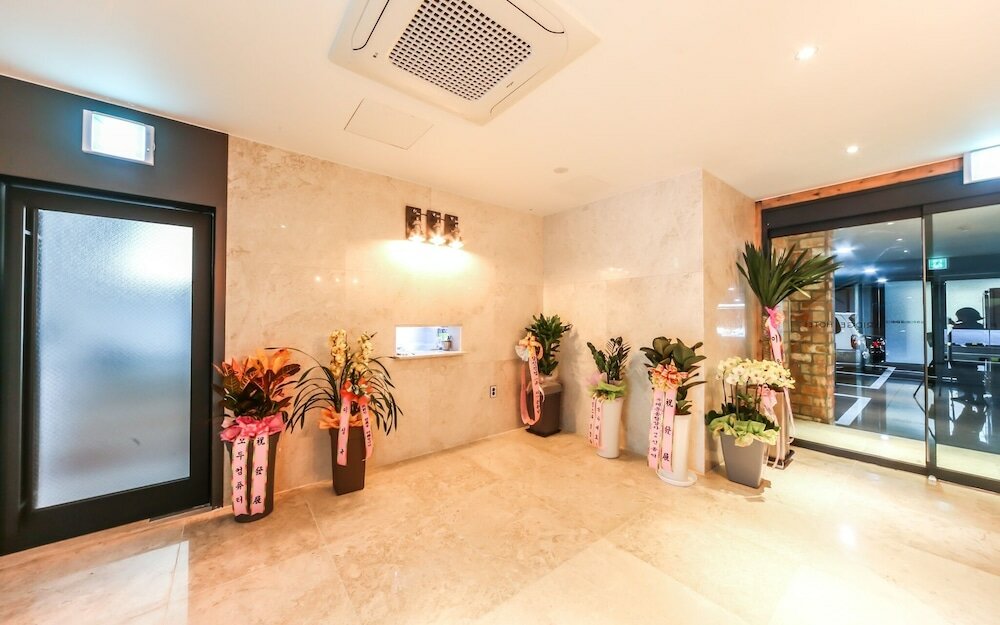 Фото Daegu Gyeongbuk University Bridge Hotel