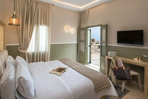 Гостиница Captivating 2-bed Villa in Imerovigli, Santorini в Имеровигли