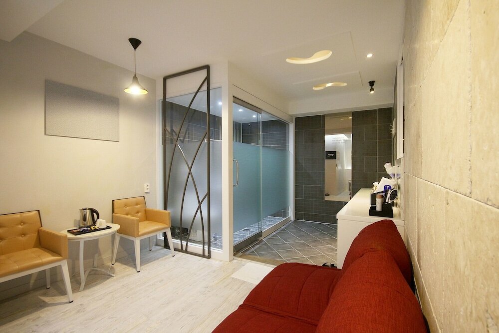 Фото Gwangyang Geu Self Check-in Motel