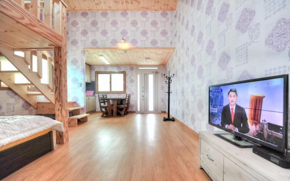 Фото Yangyang Pool&valley Camping Place