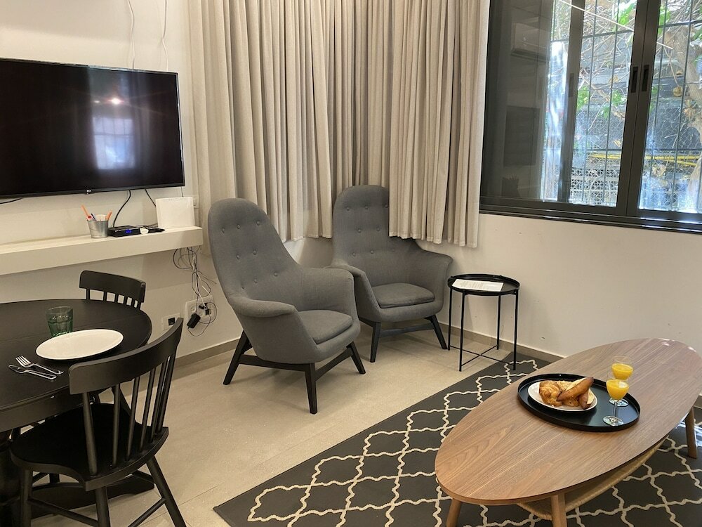 Фото Cozy Apartment in the Heart of Tel Aviv