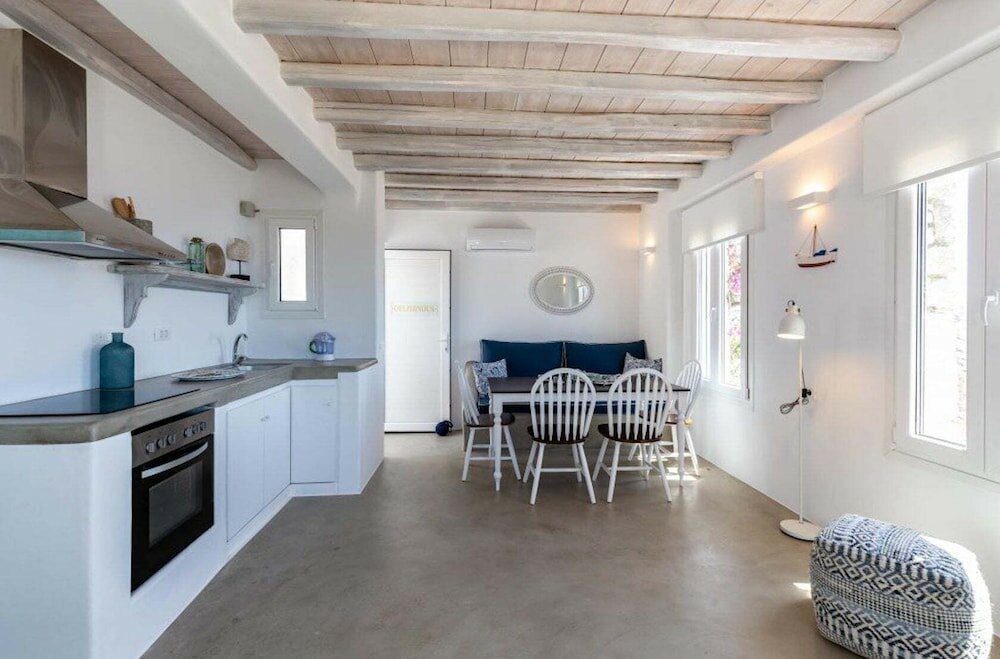 Фото Villa Basil