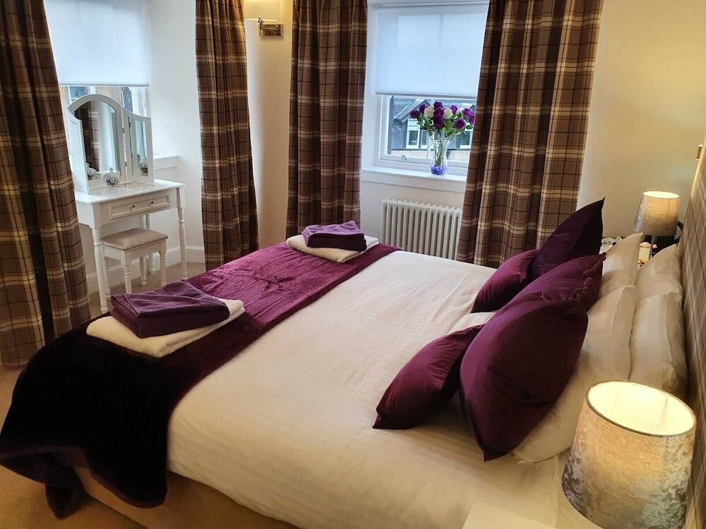 Фото Star and Garter Hotel