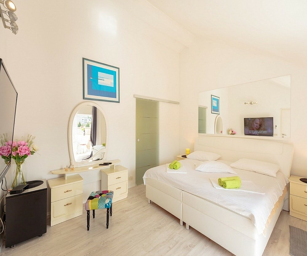 Фото Heavenly Holiday Home