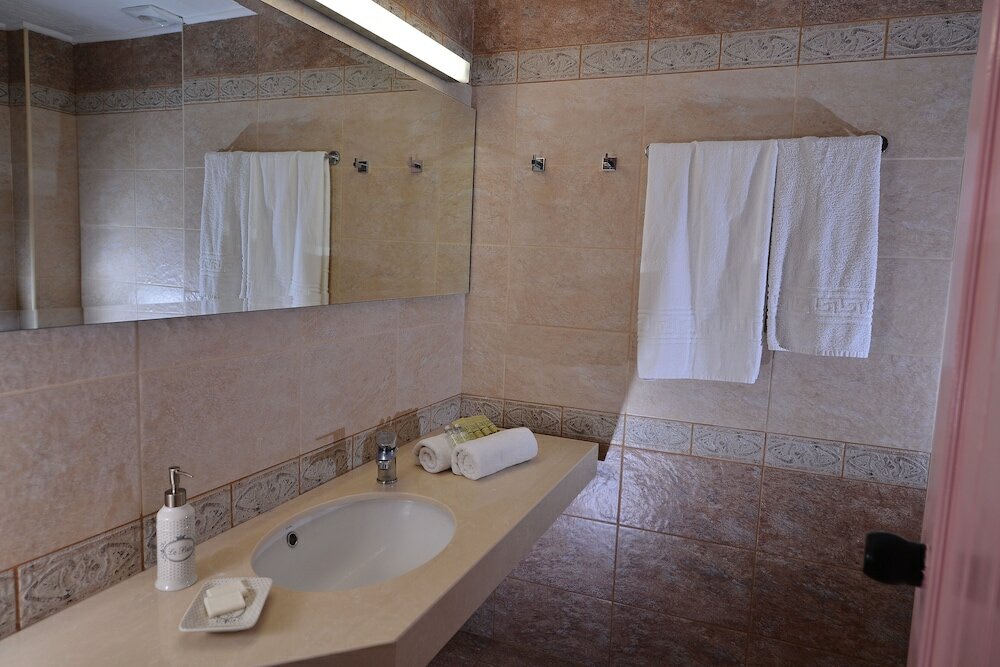 Фото Arlen Beach Hotel