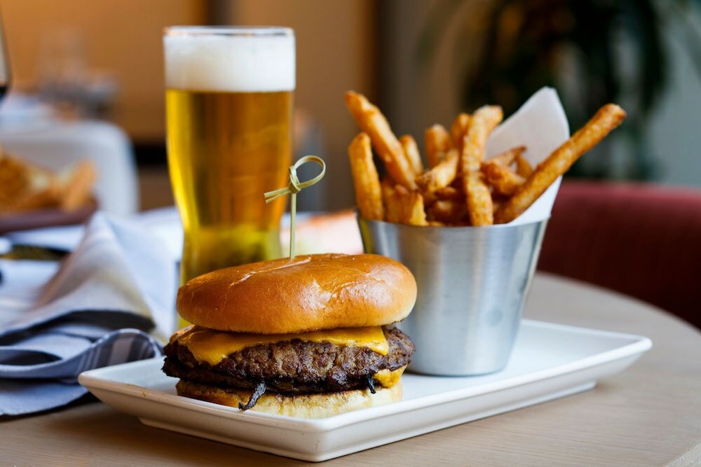 Фото Hotel Indy, Indianapolis, a Tribute Portfolio Hotel