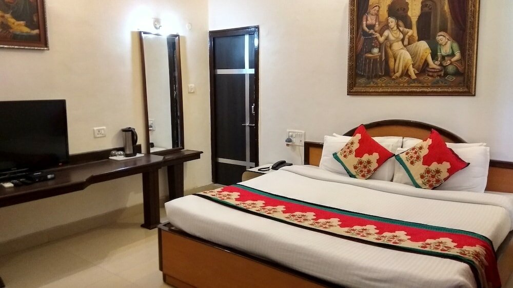 Фото Hotel Karnavati