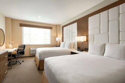 Гостиница Wyndham Anaheim в Анахайме