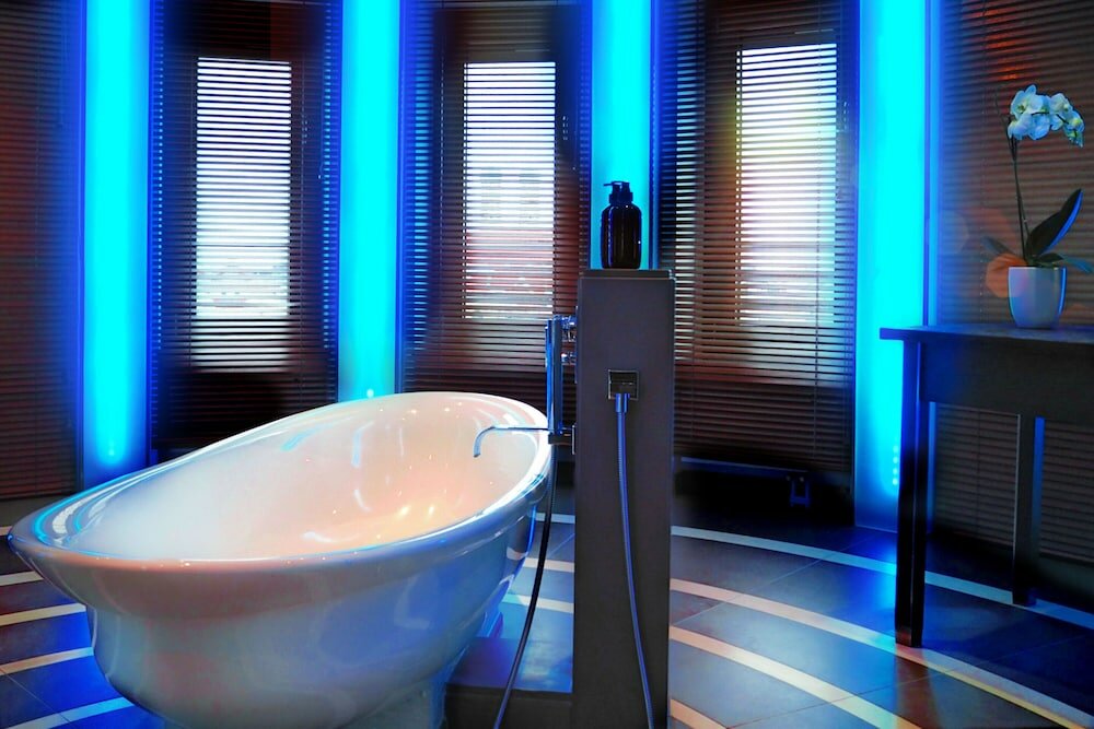 Фото Yours Truly