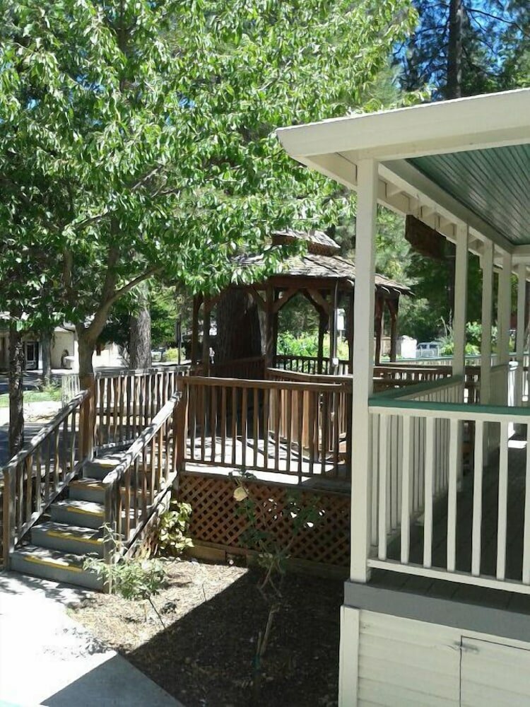 Фото Nevada City Inn