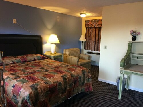 Гостиница Budget Inn North Stonington