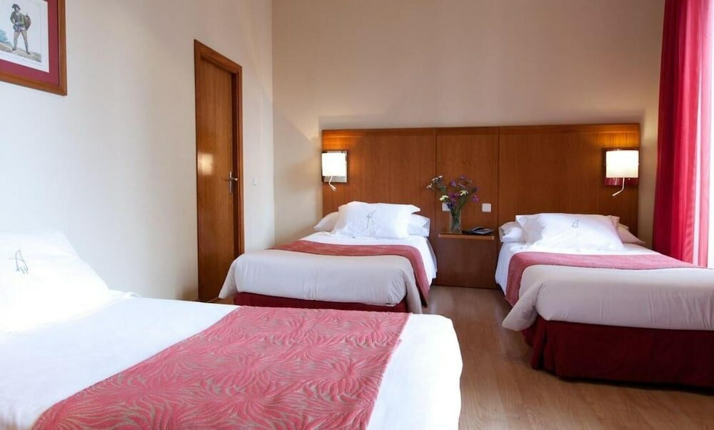 Фото Ateneo Hotel