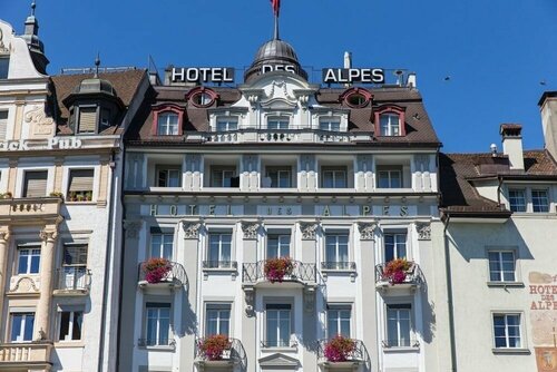 Внешний вид отеля Des Alpes Luzern в Люцерне, фото 5